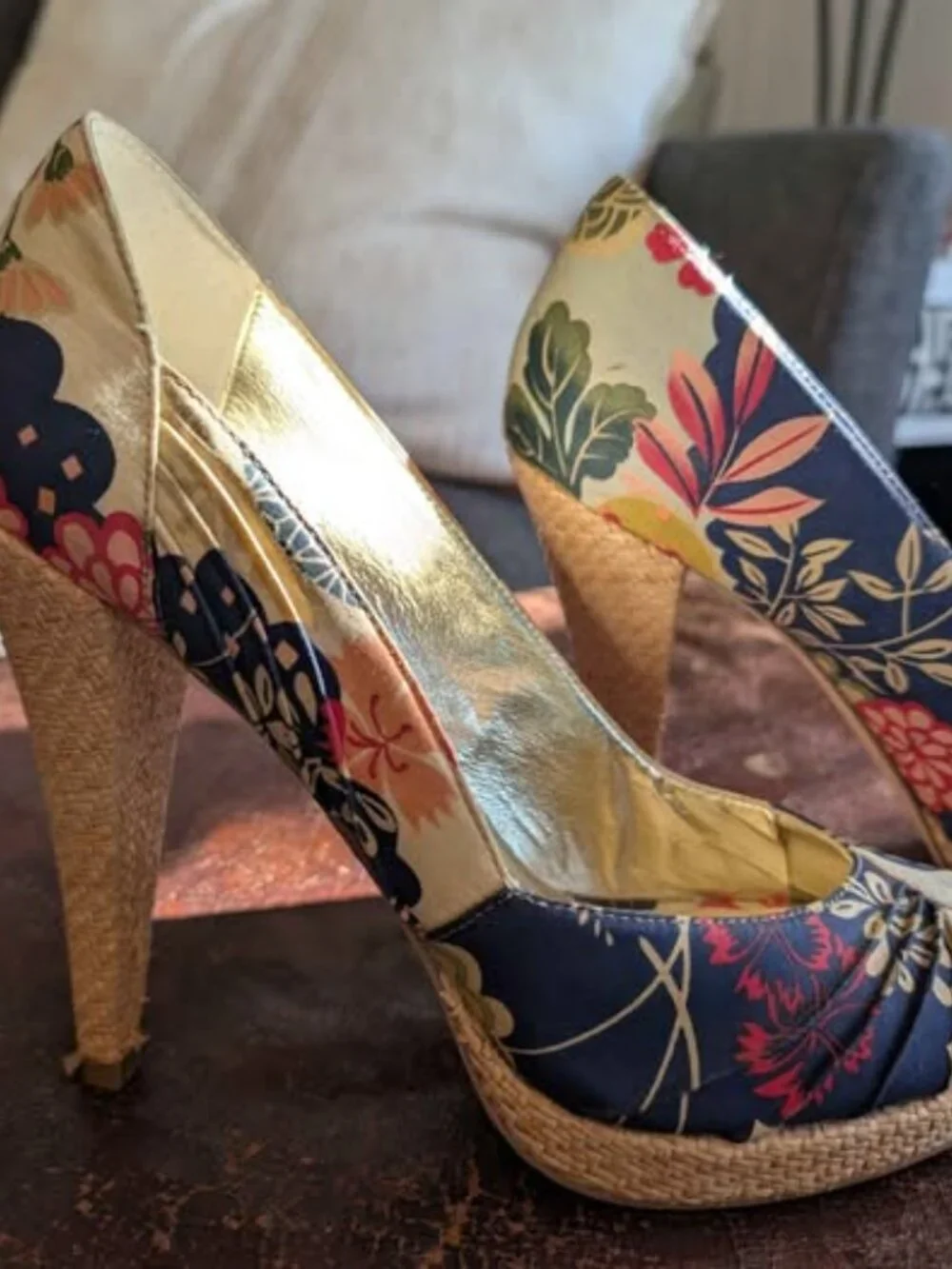Vintage Floral Steve Madden Pumps - Women's Size 9